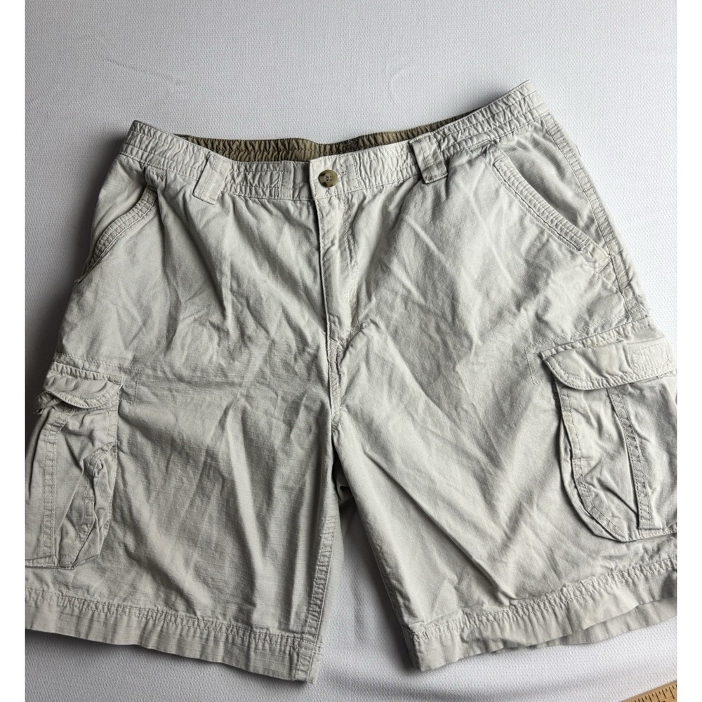 Outdoor Life Men's Tan Cargo Shorts Size L  (34x8) Rugged Casual  Elastic Waist